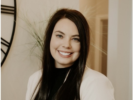Allison Reeves is a licensed Real Estate Agent at ROI Real Estate, LLC.